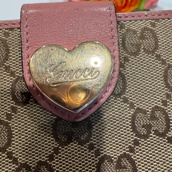 Authentic Gucci wallet - Picture 10 of 12